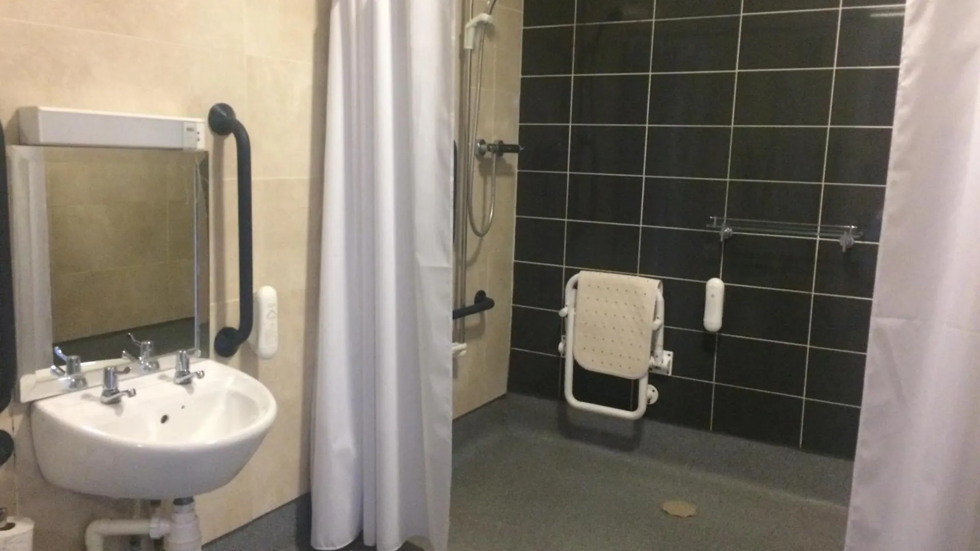 The Three Tuns Hotel Wetherspoon Thirsk